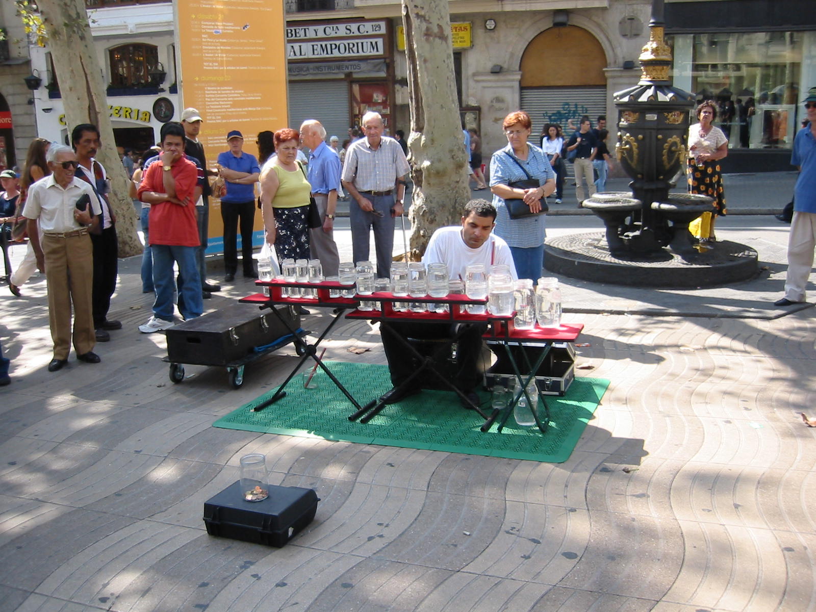 "Gläser-Klingen" auf der Rambla   _102-0291