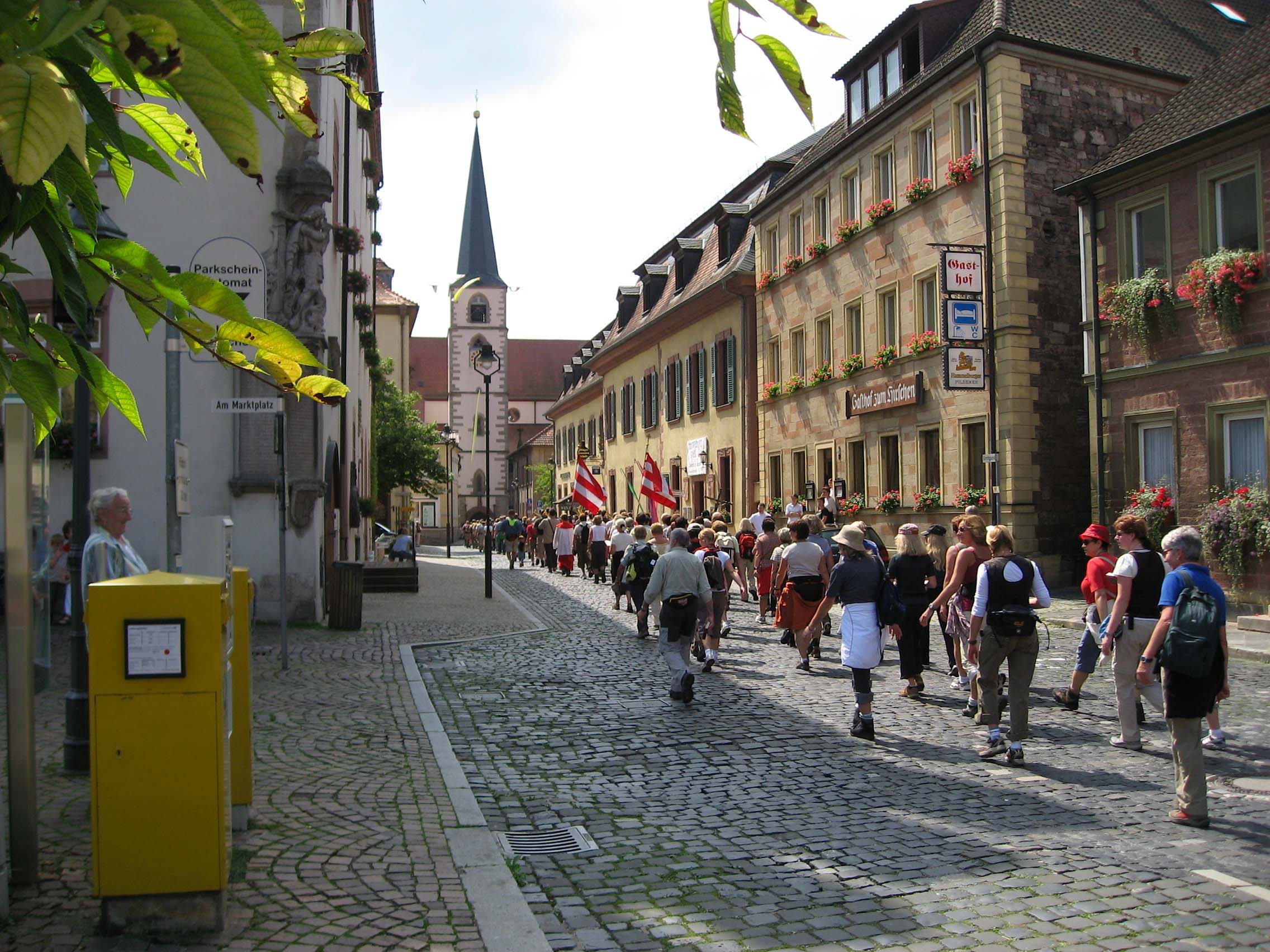 Wallfahrer vor dem Ziel _1319