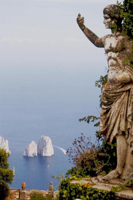 steinerner Wächter auf Capri  _272101