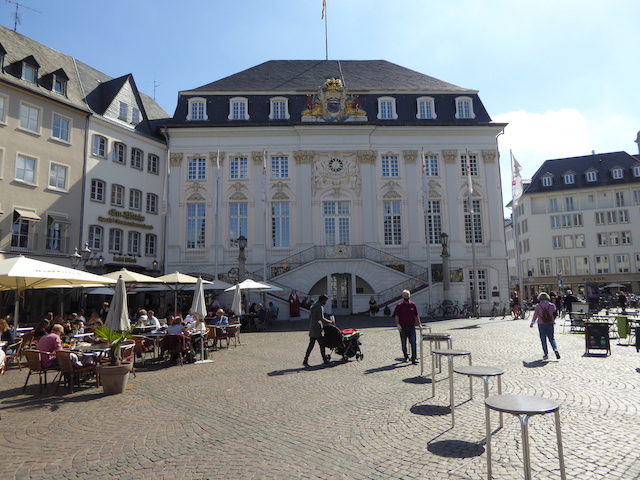 Bonn - Rathausplatz  -  P1040882