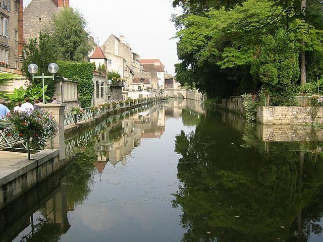 Dole (Rhone-Rhein-Kanal)